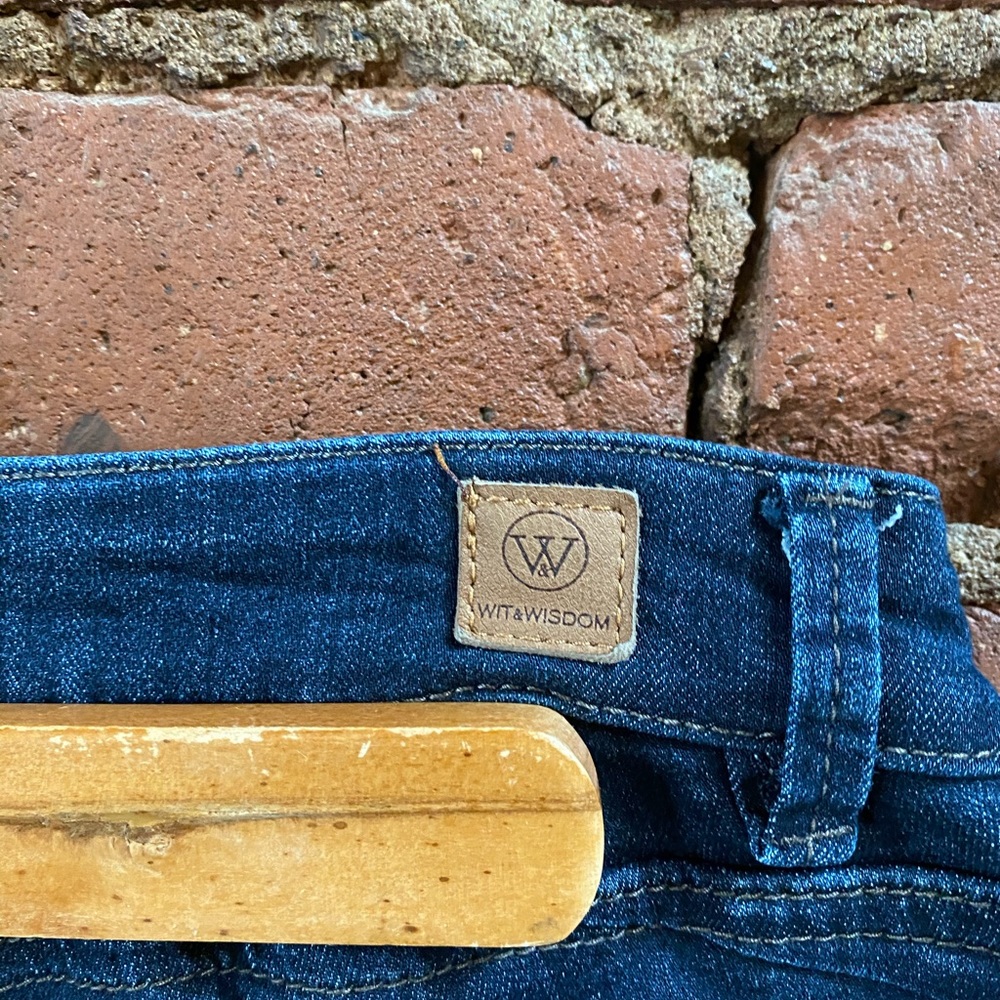 Wit and Wisdom jeans - Picture 4 of 4